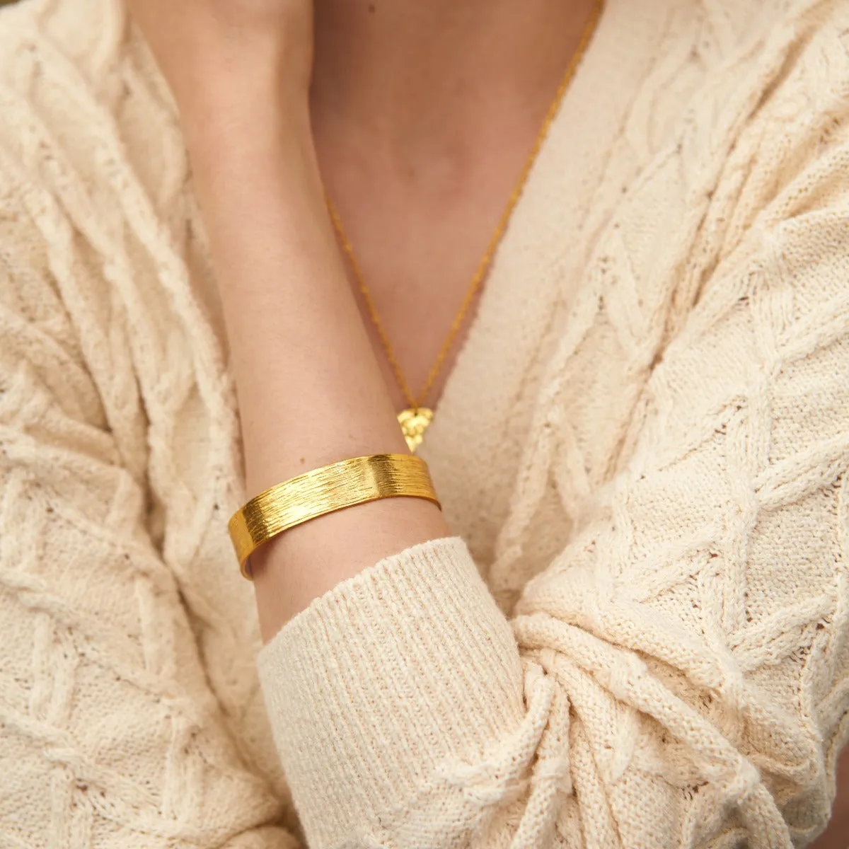 Aphrodite Classic Brushed Gold Bangle