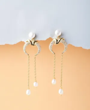 Delicate Stone Studded Pearl Earring