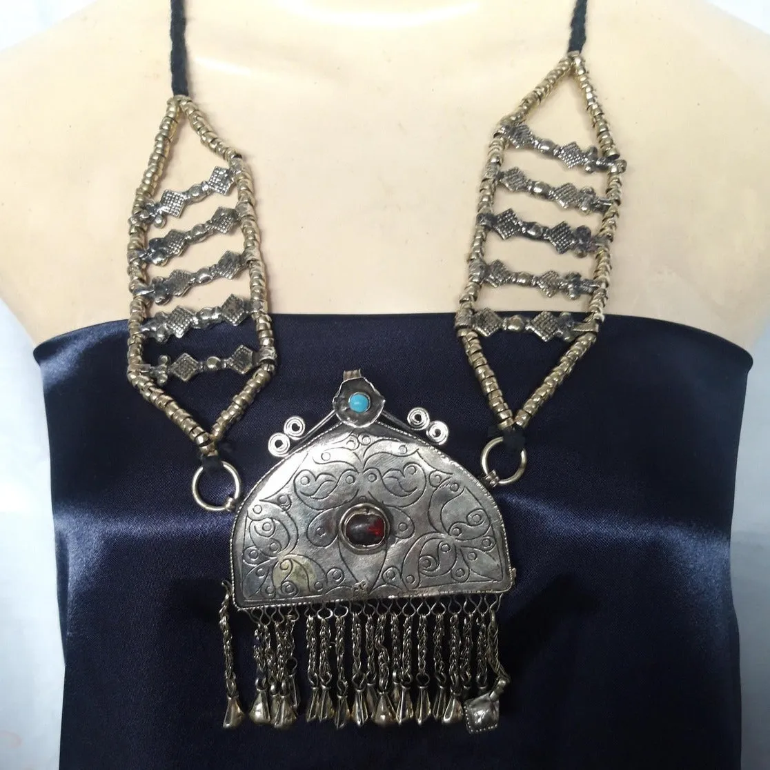 Kuchi Pendant Necklace With Wide Beaded Chain