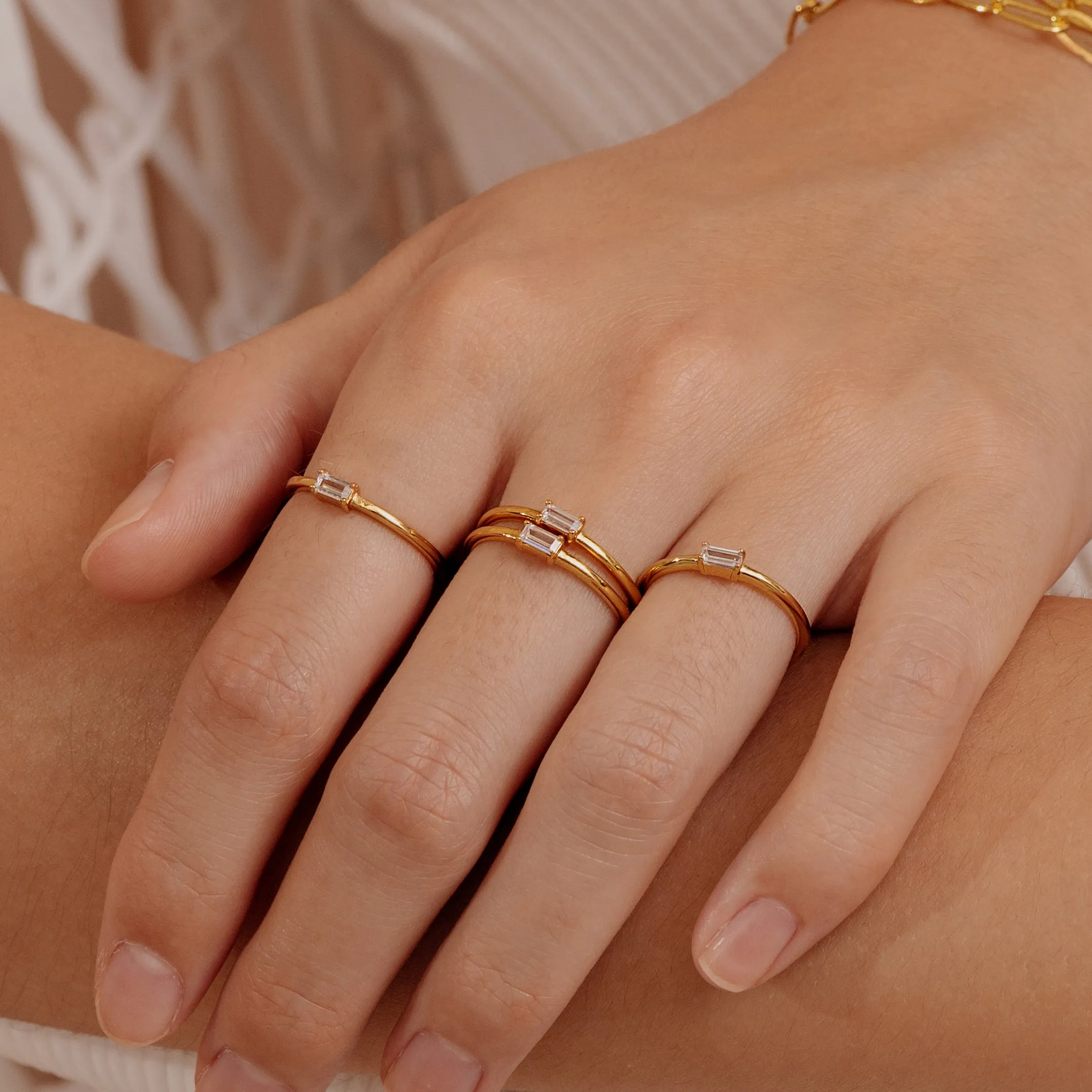 Minimal Baguette Ring Gold