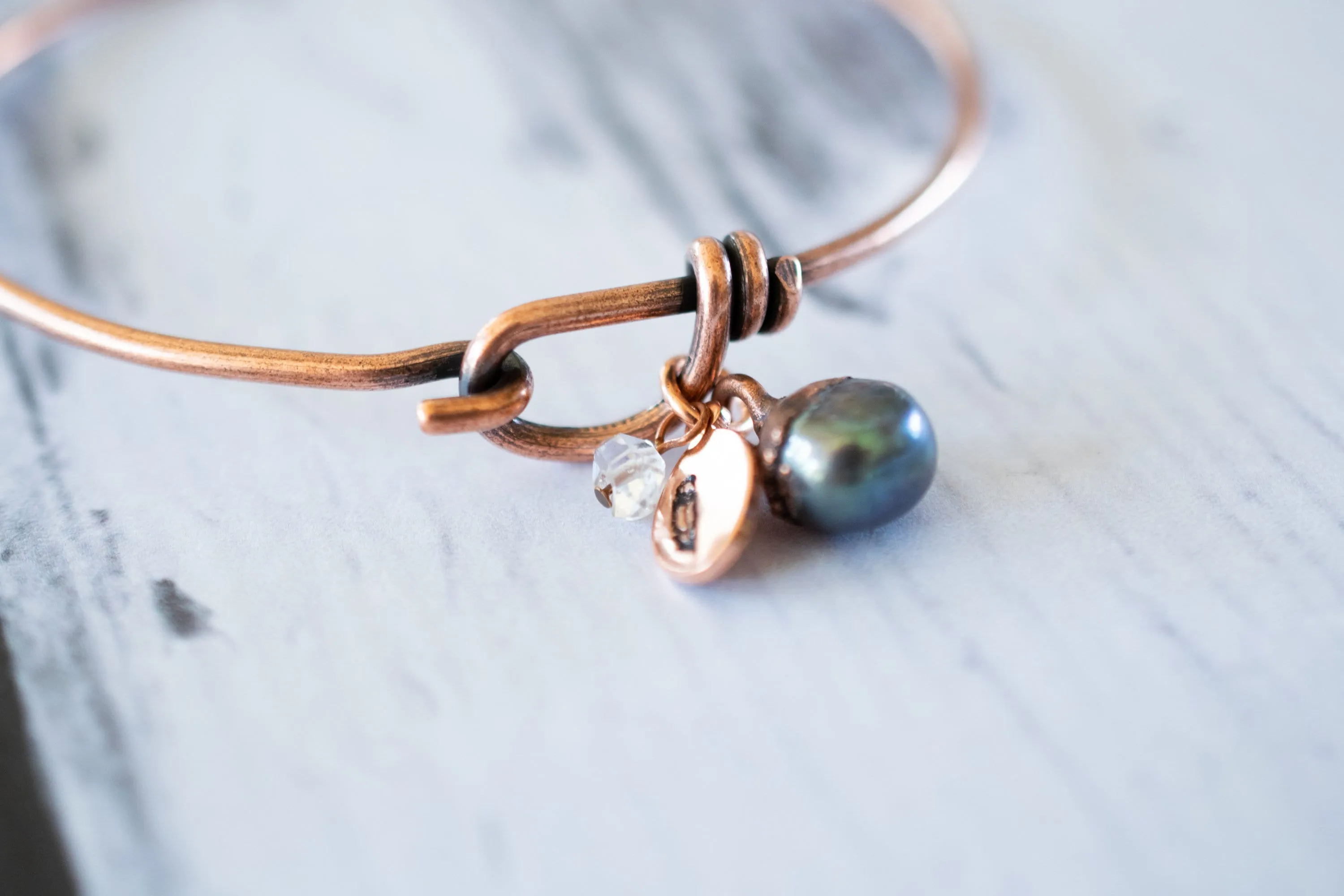 Pearl Bracelet | Dark Pearl Bangle