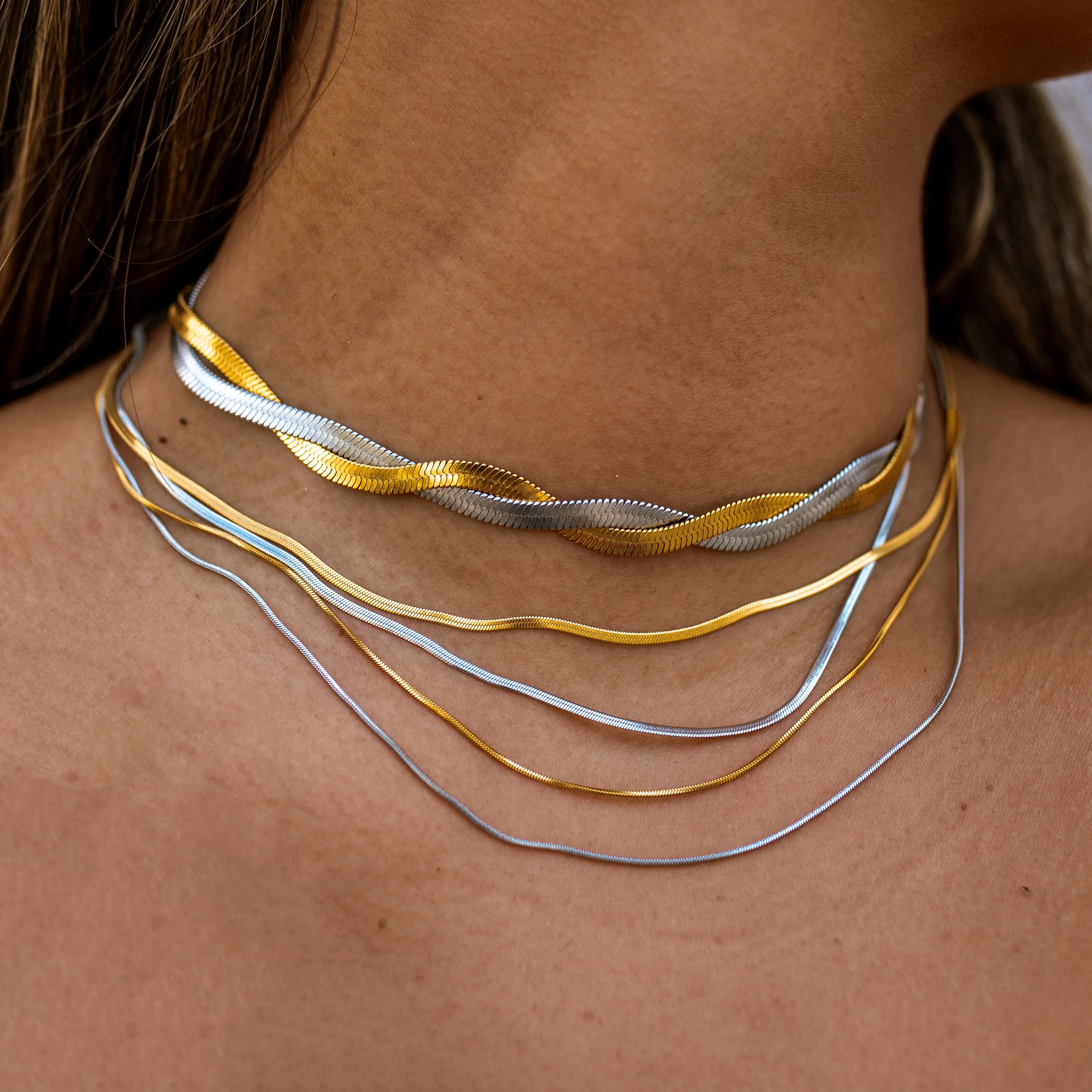 Stillness Necklace Gold